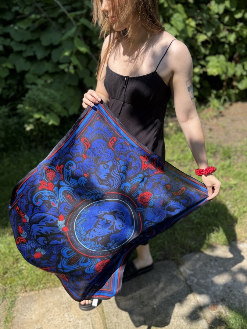 AD7-010 Apaszka jedwabna dwustronna Adam Mickiewicz 65x65cm